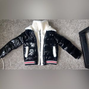 AZALEA WANG ASPEN SKI TRIP PUFFER WITH VARSITY TRIM - SMALL